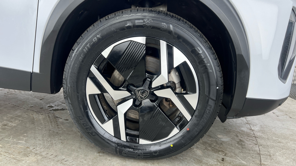 Peugeot e-2008 50Kwh Gt Suv 7Kw Charger 136 #25