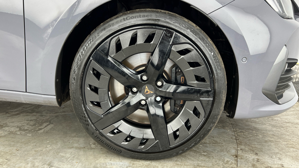Cupra Leon V1 Design Edition 1.5 Etsi Evo Afv 150Ps Dsg Grey #25