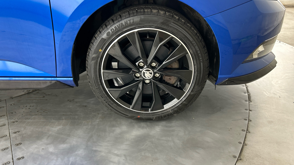 Skoda Fabia 1.0 Tsi Monte Carlo Estate Euro Blue #25