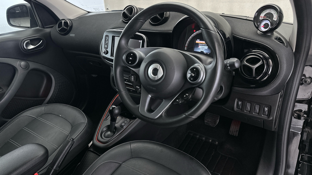 Smart Forfour Eq Forfour Passion Advanced Silver #11