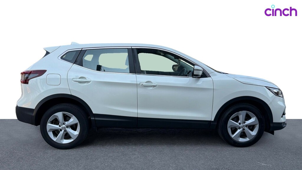 Nissan Qashqai 1.3 Dig-t 140Ps N-connecta Pan Roof Red #2