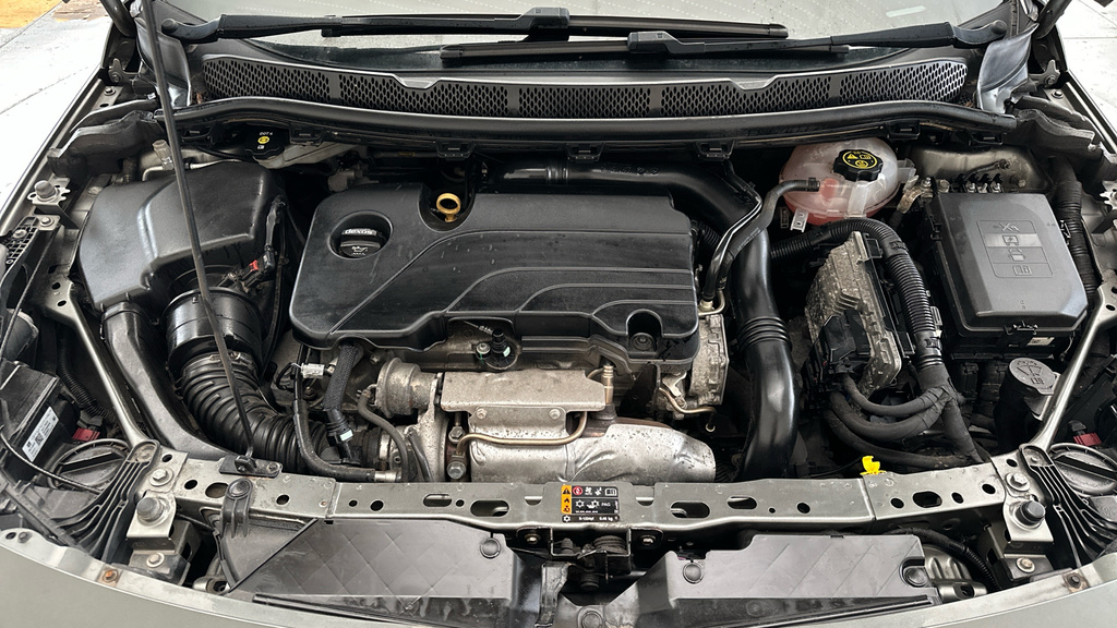 Vauxhall Astra Sri Ecotec Ss White #20