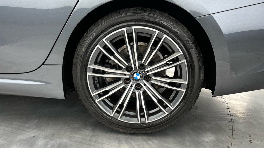 BMW 3 Series 320I Sport Step Black #25