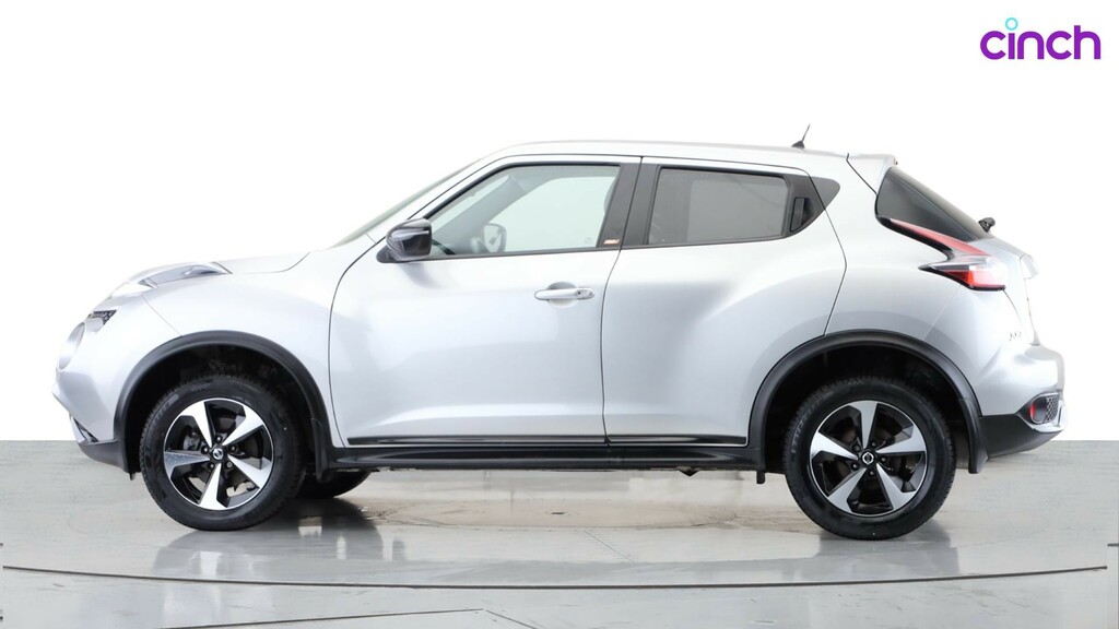Nissan Juke Hatchback White #6