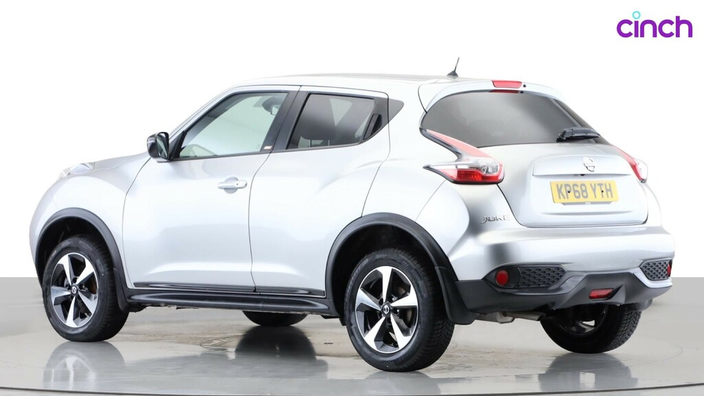 Nissan Juke Hatchback White #5