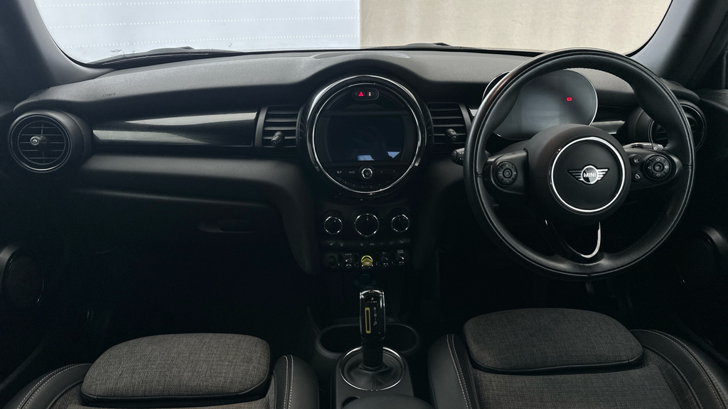 Mini Hatch 1.5 Cooper Classic II Grey #13