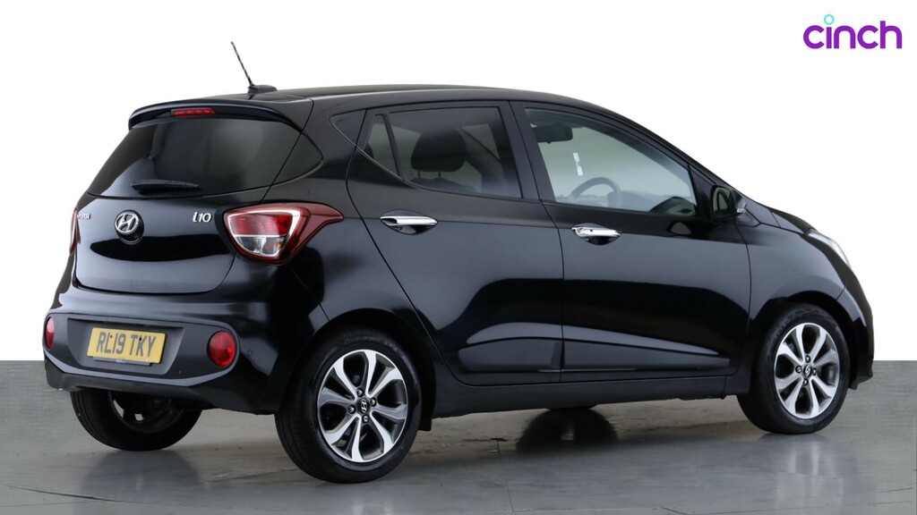 Hyundai I10 White #3
