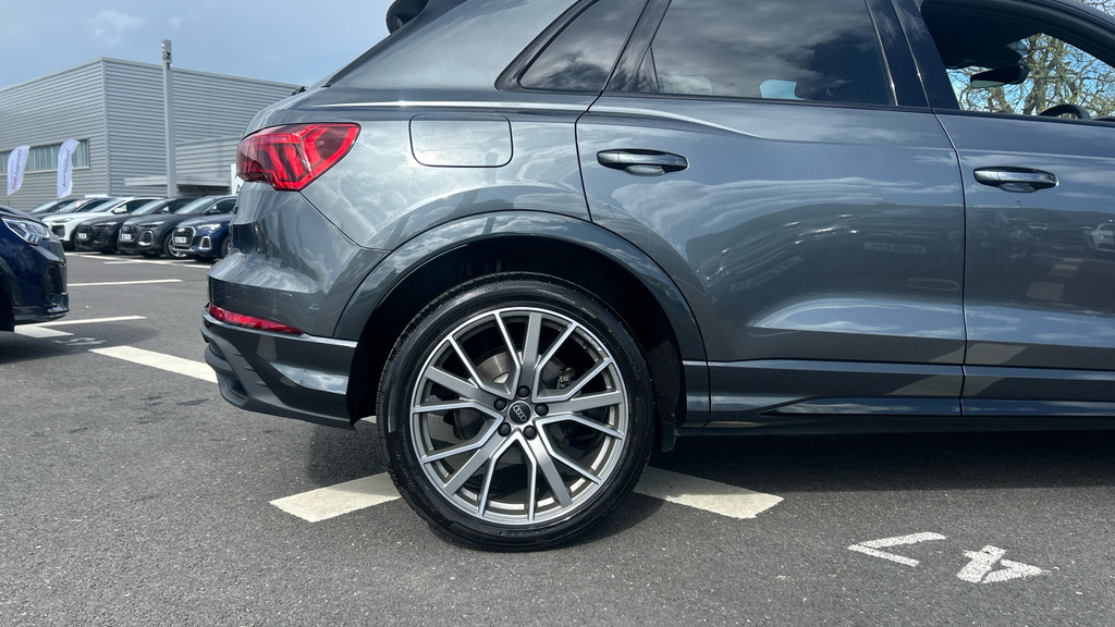 Audi Q3 Tfsi Cod 35 Black Black #18