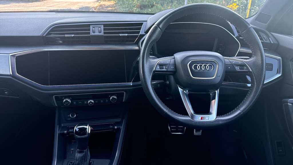 Audi Q3 2L S Line White #12