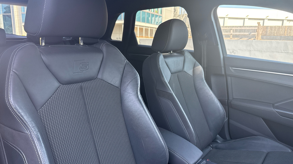 Audi Q3 2L S Line White #24