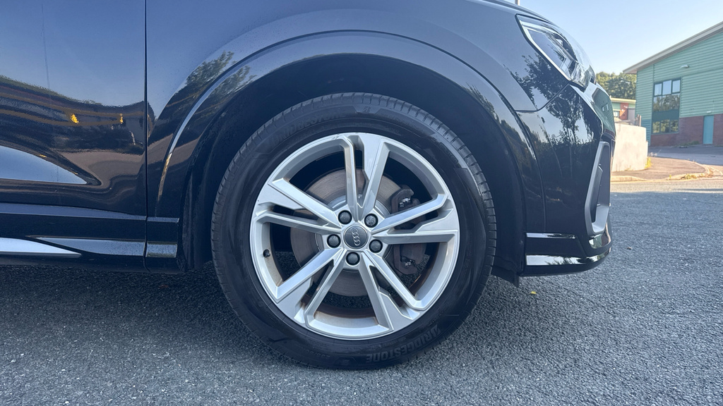 Audi Q3 2L S Line White #20