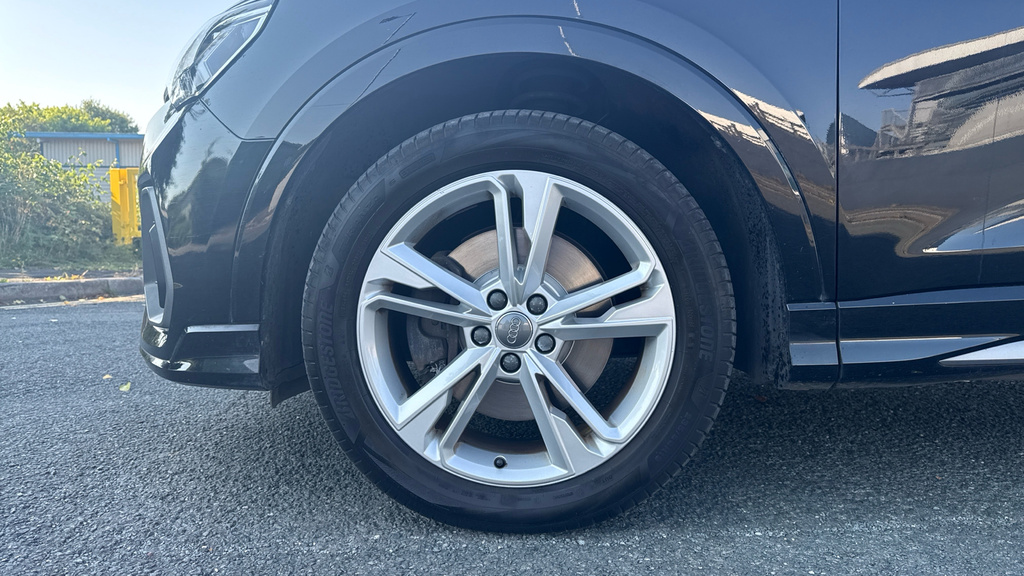Audi Q3 2L S Line White #17