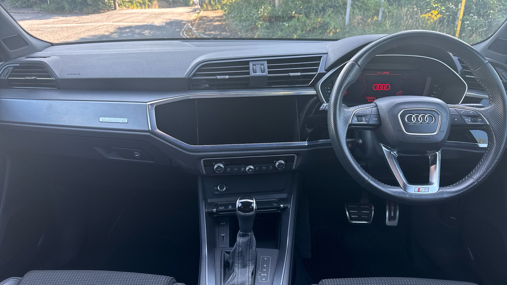 Audi Q3 2L S Line White #11