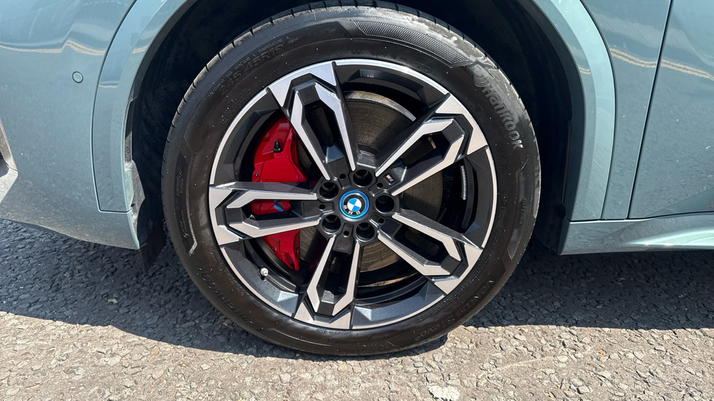 BMW iX2 Ix2 Edrive20 Shadow Edition Green #25