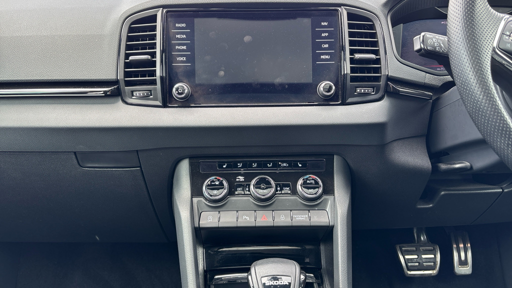 Skoda Karoq 1.5 Tsi Sportline Grey #12
