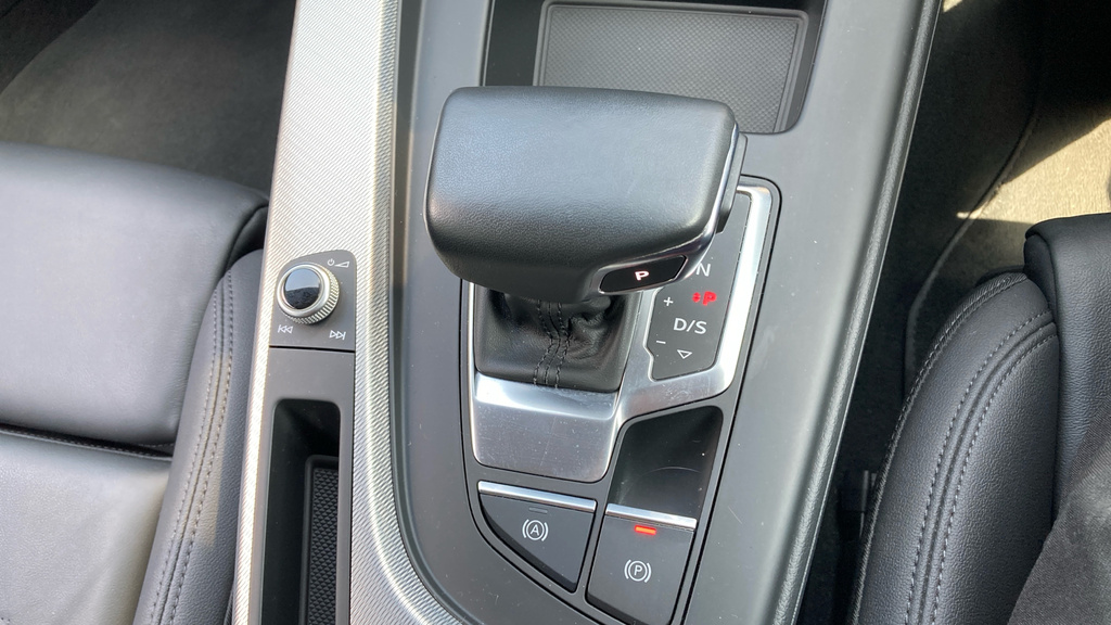 Audi A5 2.0 Tdi 204 Launch Edition S Tronic AVI7038 Blue #29