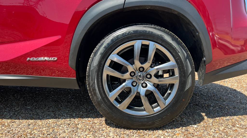 Lexus NX 300H 2.5 Premier Cvt #21