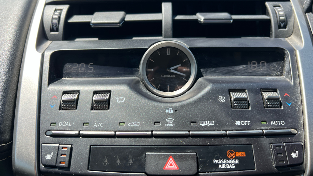 Lexus NX 300H 2.5 Premier Cvt #12
