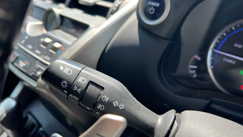 Lexus NX 300H 2.5 Premier Cvt #30