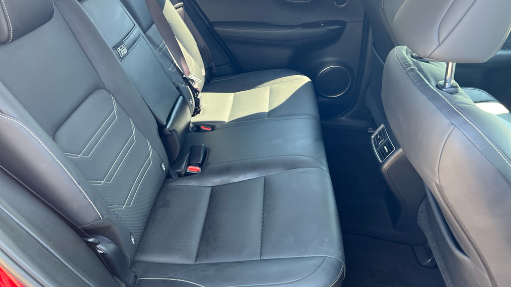 Lexus NX 300H 2.5 Premier Cvt #17