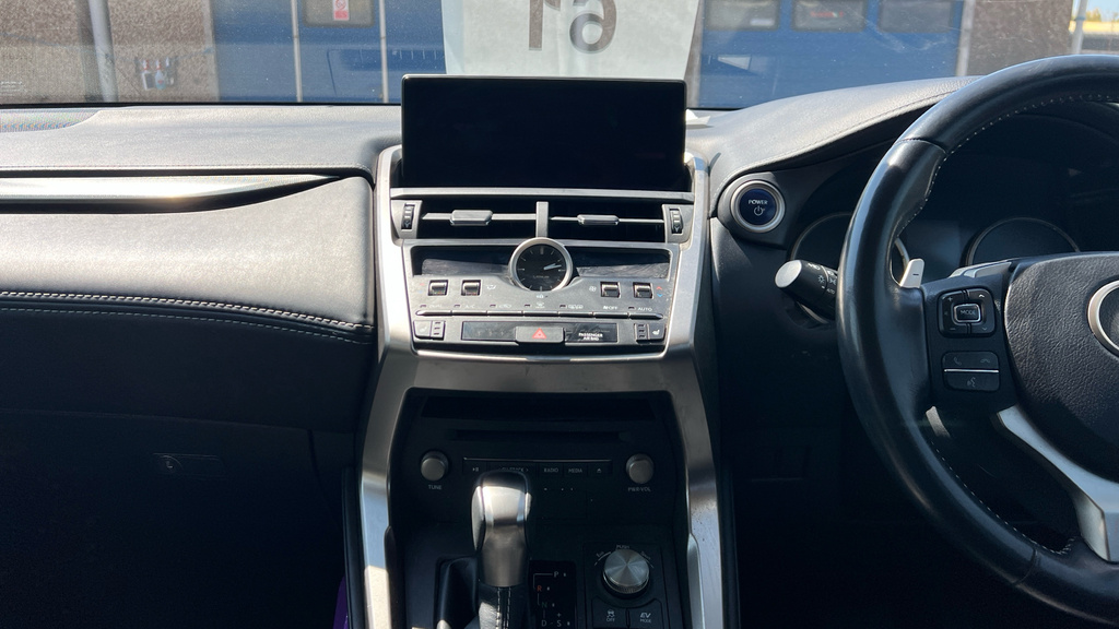 Lexus NX 300H 2.5 Premier Cvt #15