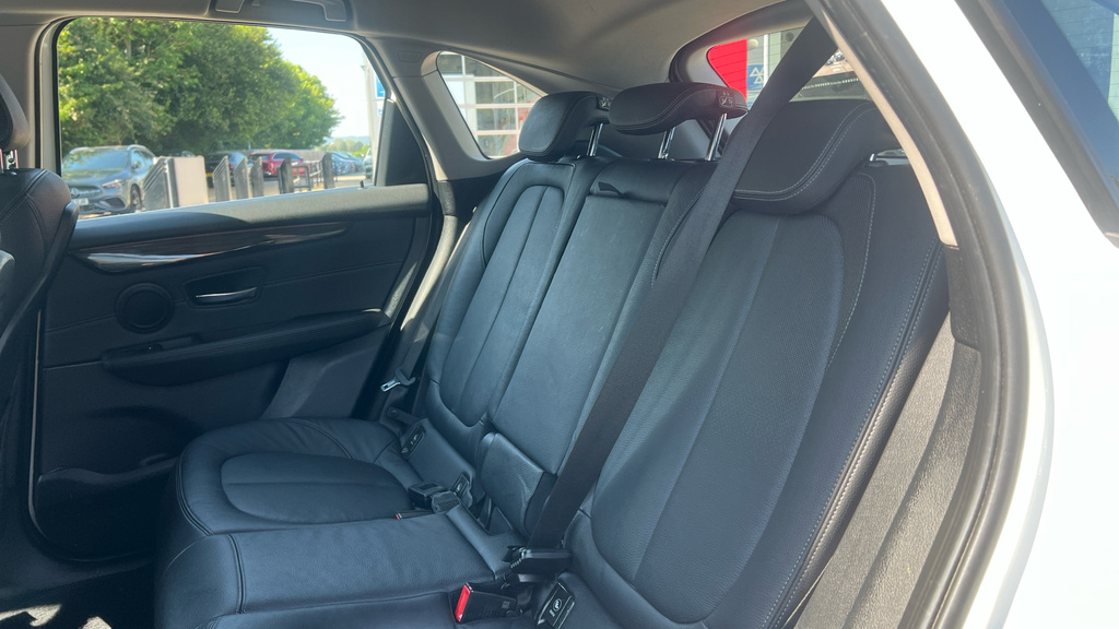BMW 2 Series Active Tourer 218I M Sport White #14