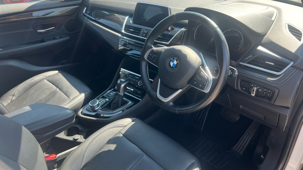 BMW 2 Series Active Tourer 218I M Sport White #9