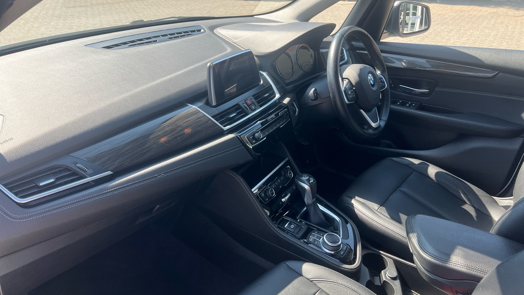 BMW 2 Series Active Tourer 218I M Sport White #10