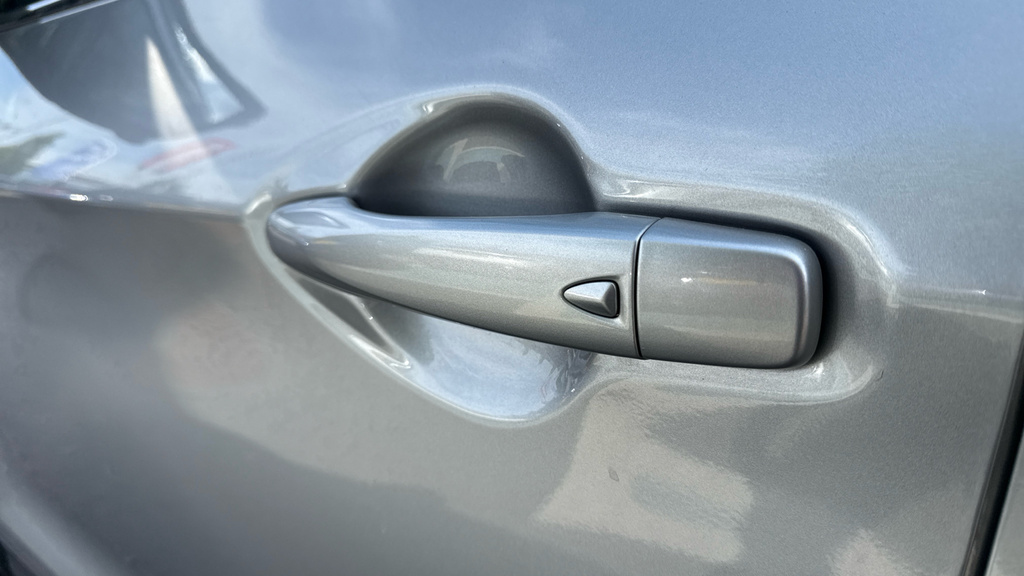 Nissan Qashqai 1.3 Dig-t 160 157 N-connecta Dct Glass Roof White #40