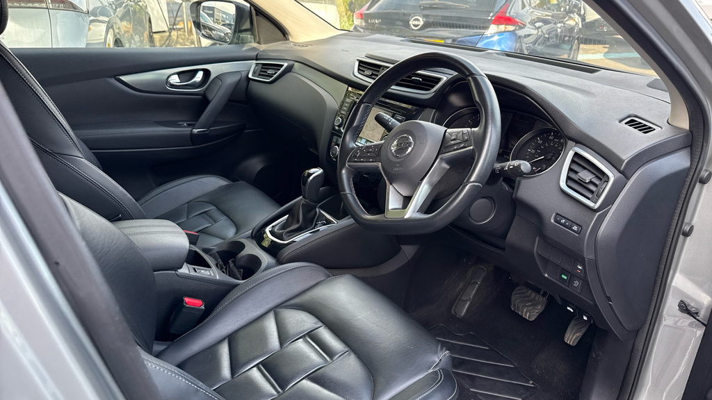 Nissan Qashqai 1.3 Dig-t 160 157 N-connecta Dct Glass Roof White #9