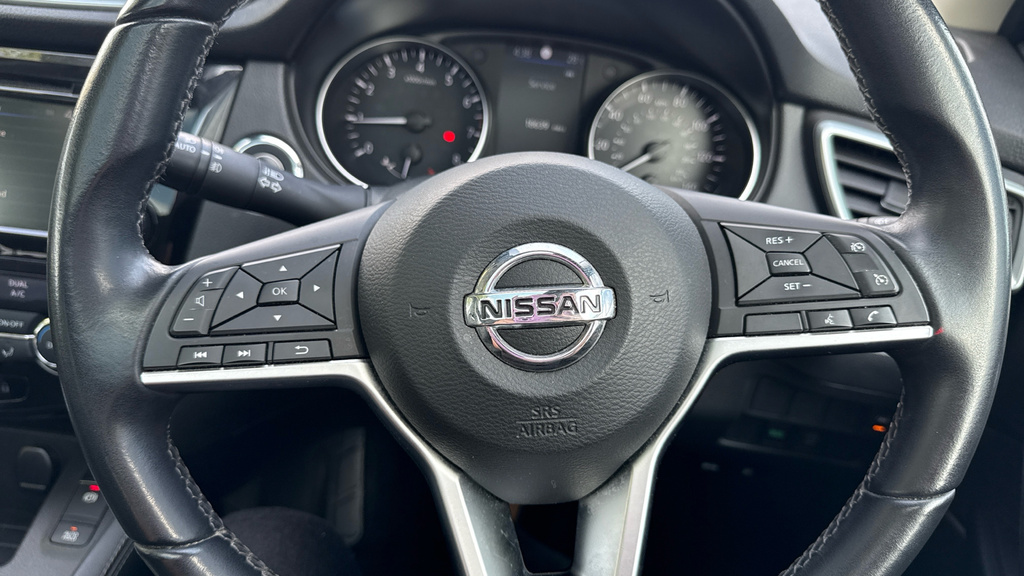 Nissan Qashqai 1.3 Dig-t 160 157 N-connecta Dct Glass Roof White #48