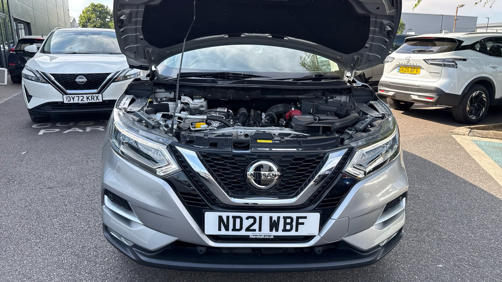 Nissan Qashqai 1.3 Dig-t 160 157 N-connecta Dct Glass Roof White #16