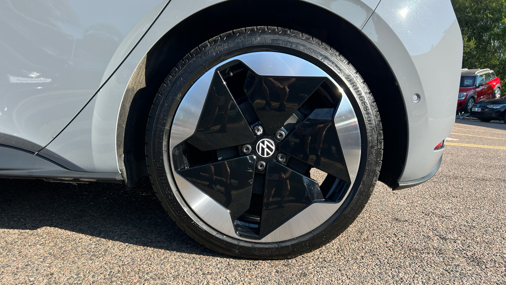 Volkswagen ID.3 Pro 58Kwh Match Silver #23