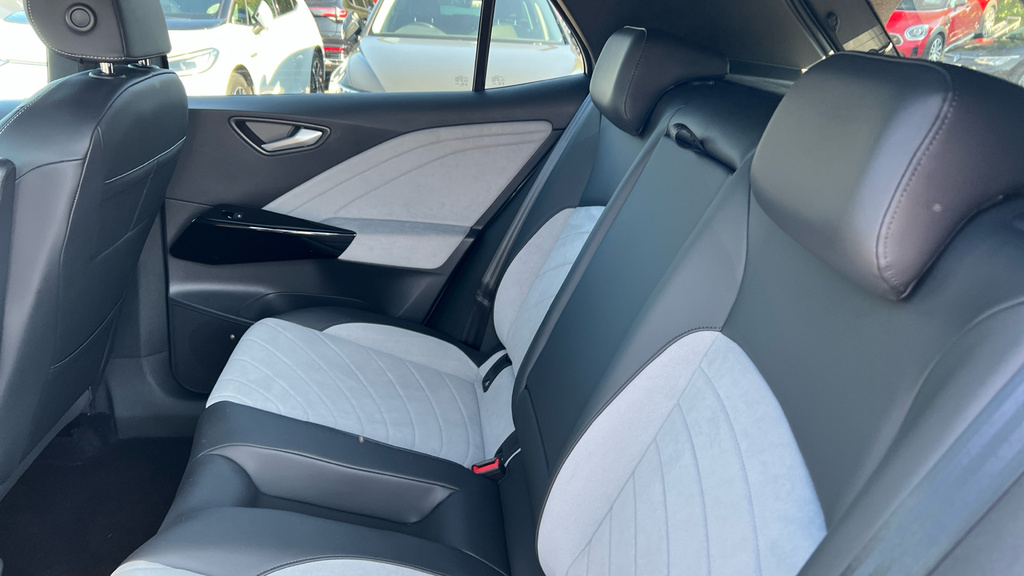 Volkswagen ID.3 Pro 58Kwh Match Silver #18
