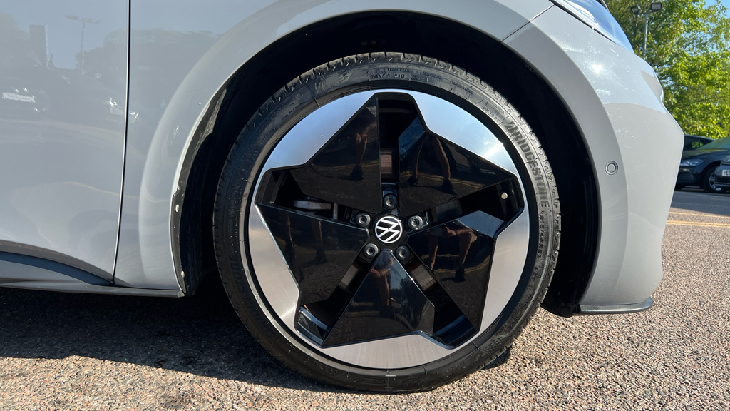 Volkswagen ID.3 Pro 58Kwh Match Silver #24