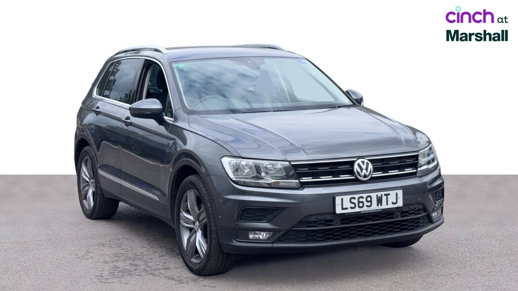 Volkswagen Tiguan R-line Tech Black #1