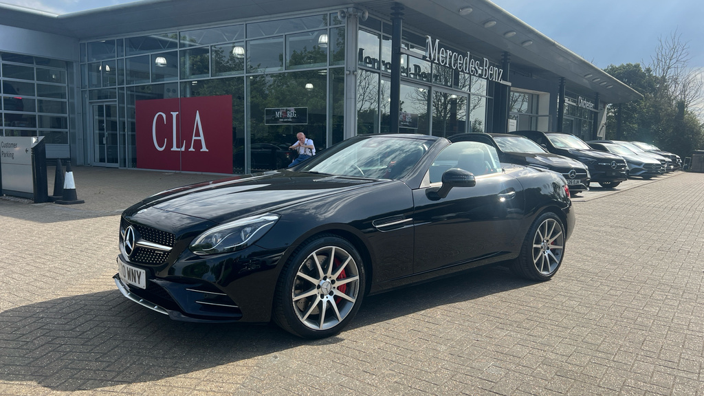 Mercedes-Benz SLC Final Edition Yellow #37