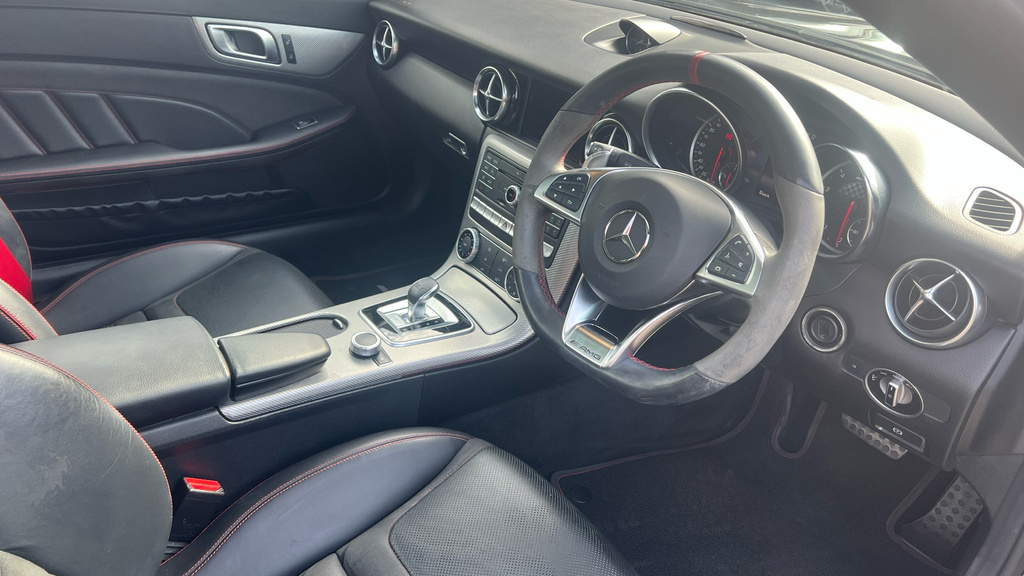 Mercedes-Benz SLC Final Edition Yellow #12
