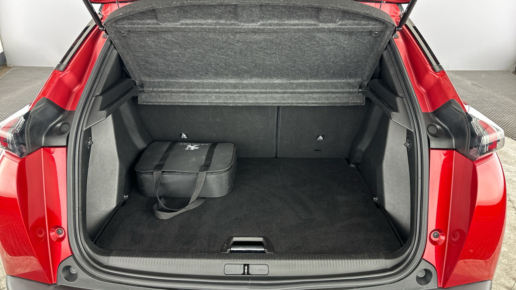 Peugeot e-2008 2008 Allure Premium Ev Black #20