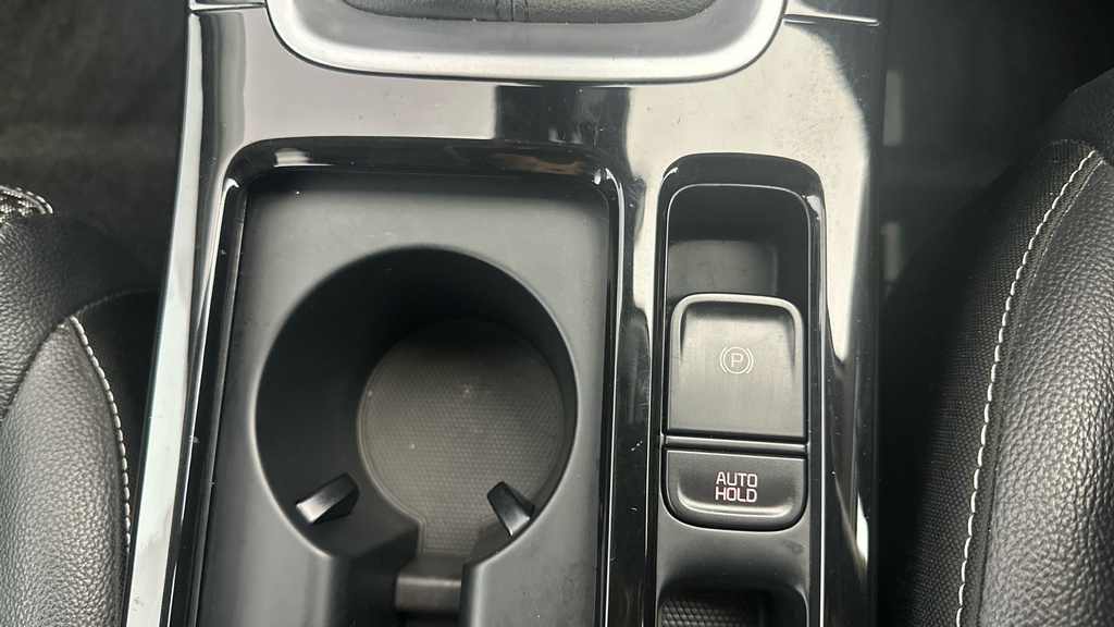 Kia Xceed 3 Silver #12