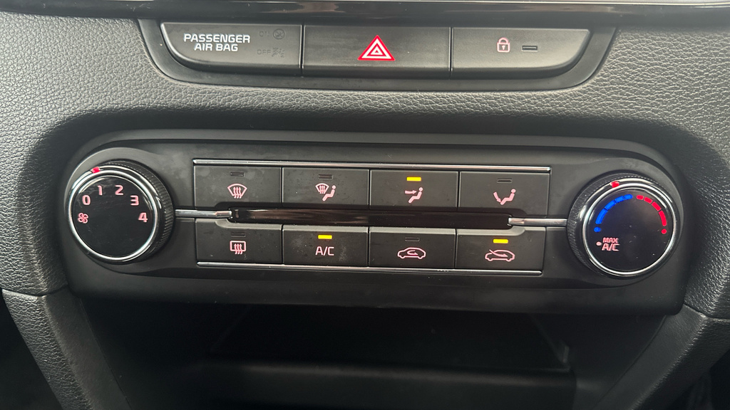 Kia Xceed 3 Silver #13