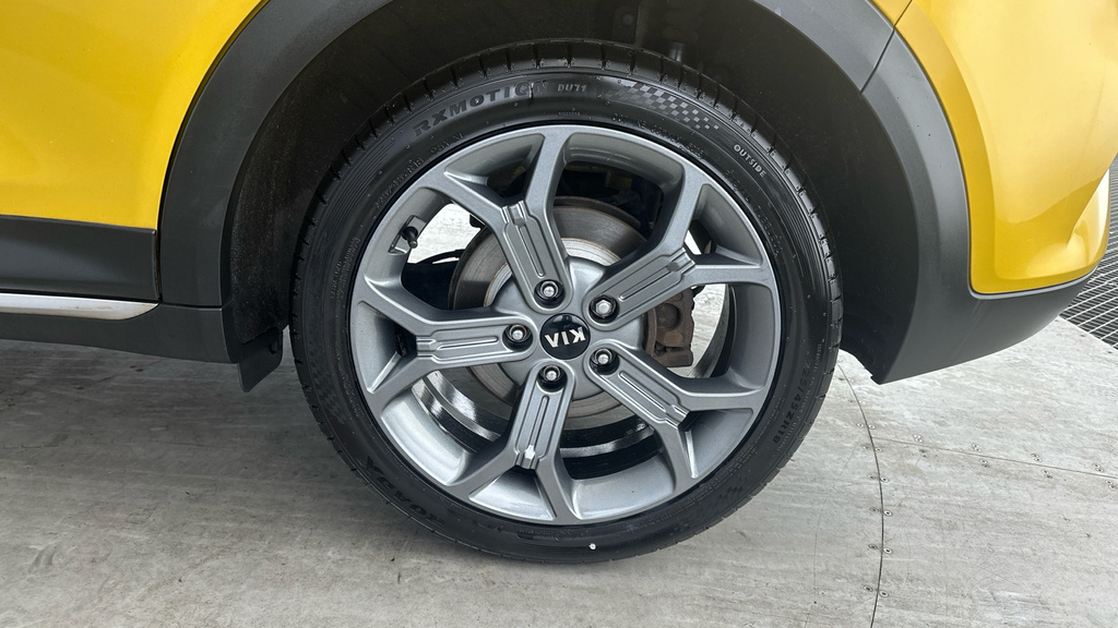 Kia Xceed 3 Silver #23