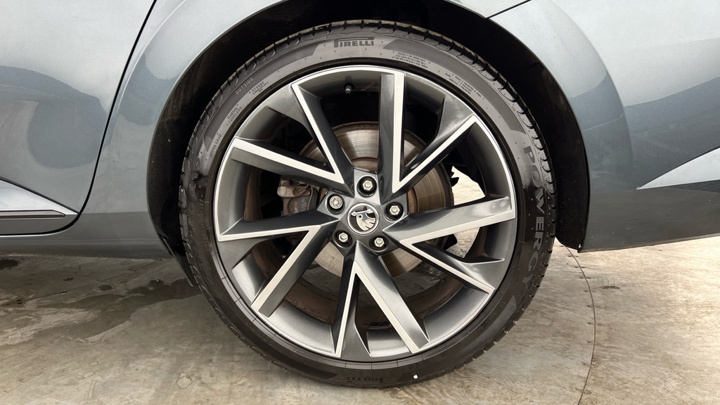 Skoda Superb 2L Se Technology Blue #30