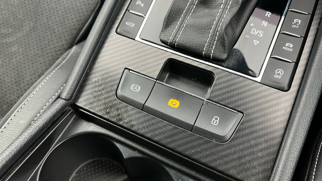 Skoda Superb 2L Se Technology Blue #16