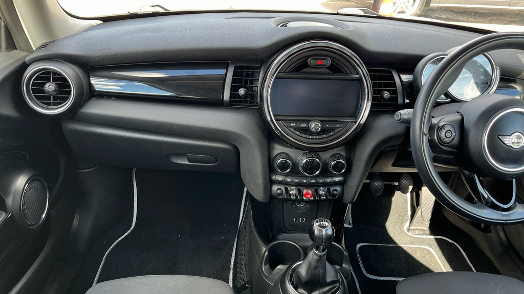 Mini Hatch 1.5 Cooper Euro 6 Ss  #12