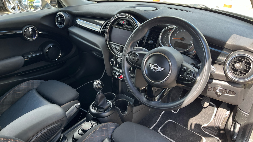 Mini Hatch 1.5 Cooper Euro 6 Ss  #9