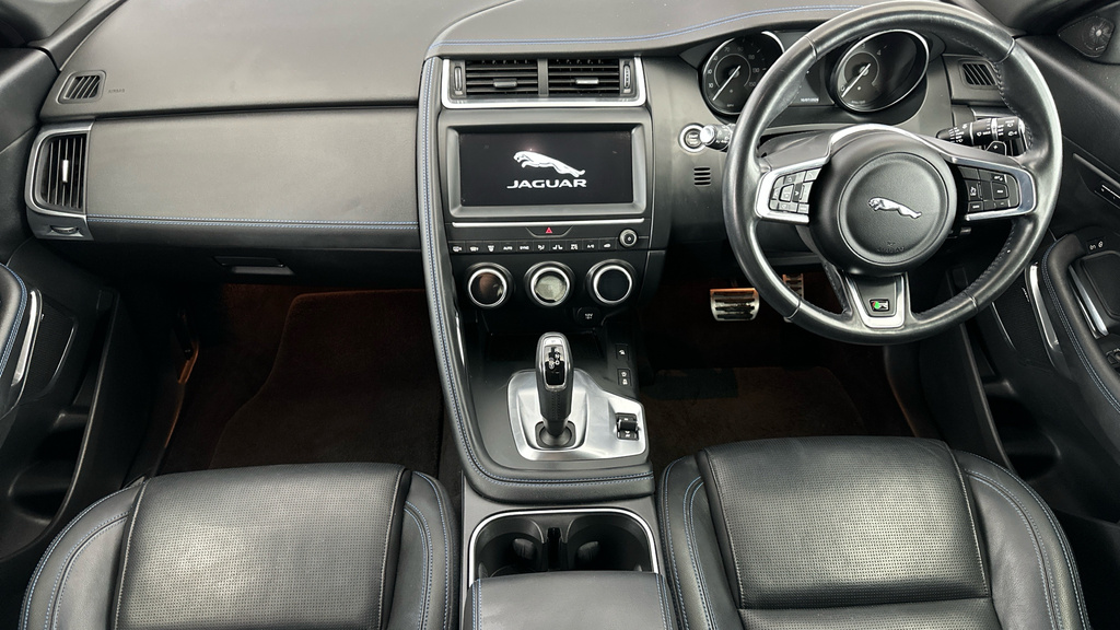Jaguar E-Pace 2.0D 180 Chequered Flag Edition Grey #16