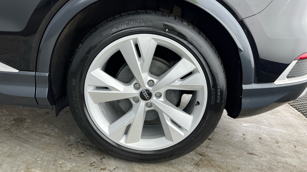Audi Q4 E Tron Q4 E-tron S Line 35 Grey #24