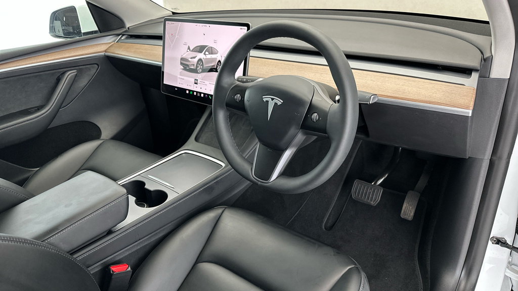 Tesla Model Y Performance White #11