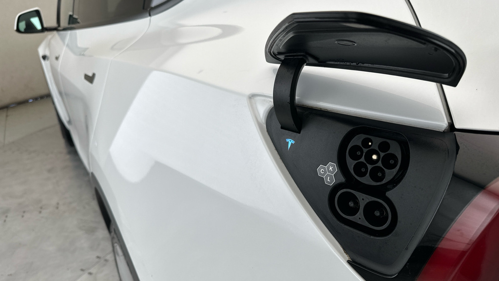 Tesla Model Y Performance White #30